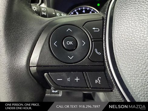 Used 2020 Toyota RAV4 XLE Premium FWD image 24