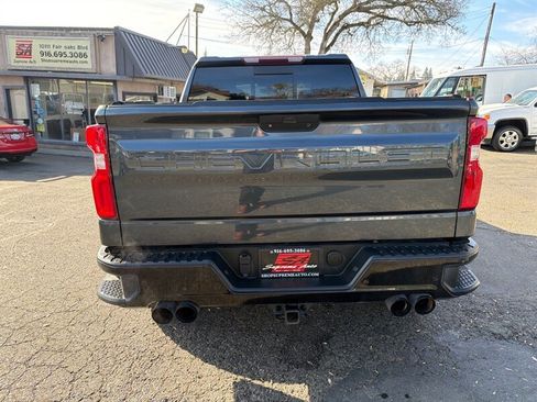 Used 2019 Chevrolet Silverado 1500 LT Trail Boss image 11