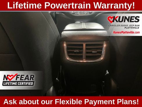 Used 2024 Chevrolet Malibu LT image 29