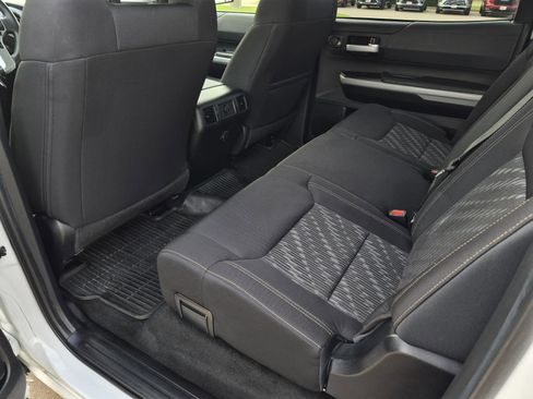 Used 2021 Toyota Tundra SR5 w/ Trail Edition image 15
