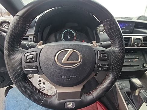 Used 2019 Lexus IS 300 F Sport w/ F Sport Package image 17