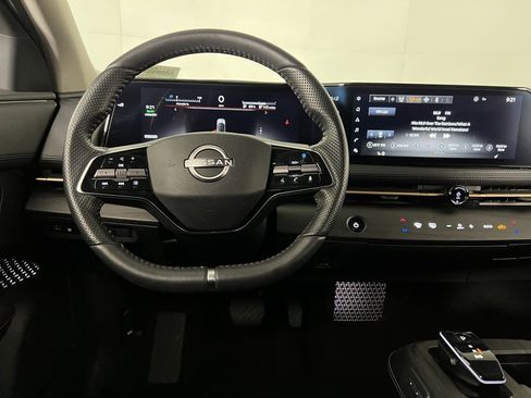 Used 2024 Nissan Ariya FWD image 13