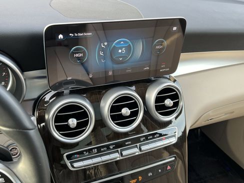 Certified 2021 Mercedes-Benz GLC 300 4MATIC image 19