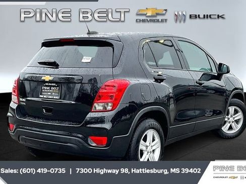 Used 2021 Chevrolet Trax LS w/ Tint and Cruise Package image 11