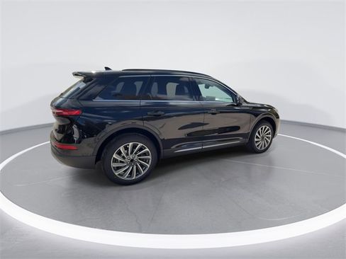 New 2026 Lincoln Corsair Reserve image 8