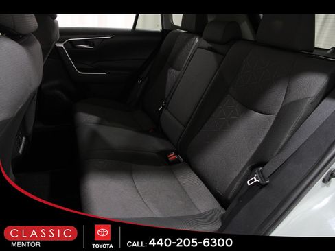 Used 2023 Toyota RAV4 XLE FWD image 17