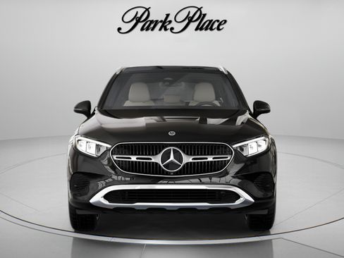 Used 2026 Mercedes-Benz GLC 300 4MATIC image 35