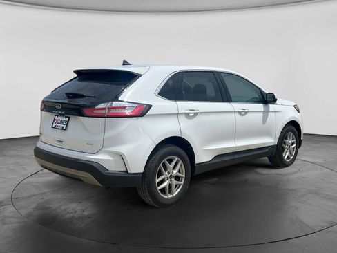 Used 2024 Ford Edge SEL AWD/4WD image 10