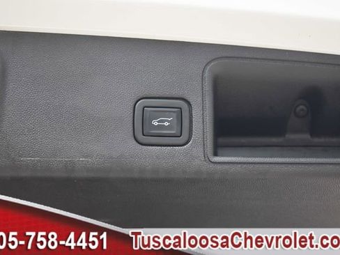 Used 2023 GMC Terrain AT4 w/ Tech Package image 10