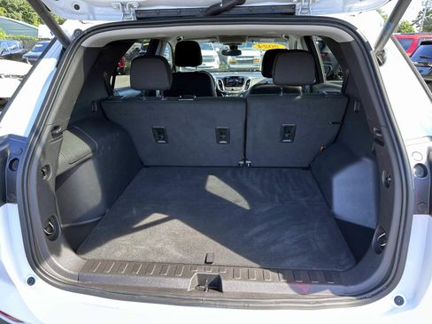 Used 2024 Chevrolet Equinox LT AWD/4WD image 7