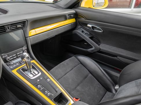 Used 2018 Porsche 911 GT3 w/ Sport Chrono Package image 19