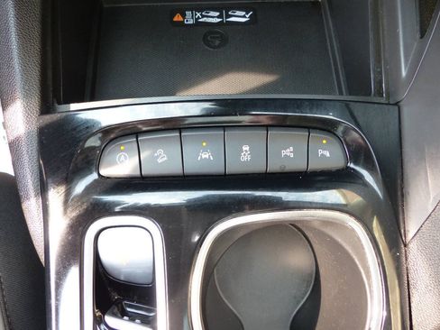Used 2021 Buick Envision Avenir w/ Technology Package II AWD/4WD image 41