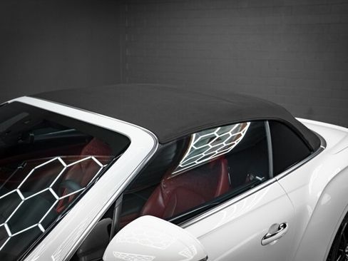 Used 2022 Bentley Continental GT AWD/4WD image 18