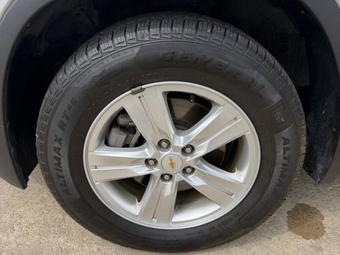 Used 2018 Chevrolet Trax LT w/ LT Convenience Package AWD/4WD image 9