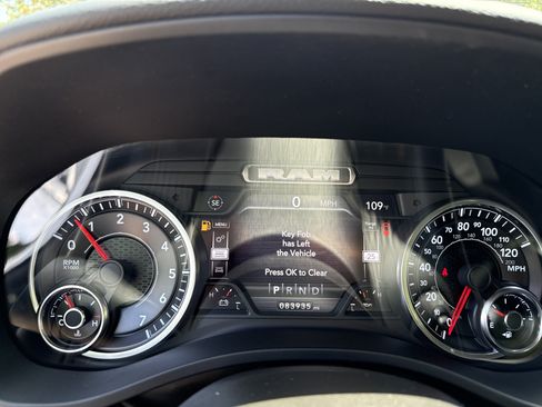 Used 2022 RAM 1500 Big Horn AWD/4WD image 25