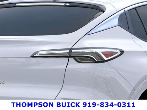 New 2025 Buick Envista Avenir image 11