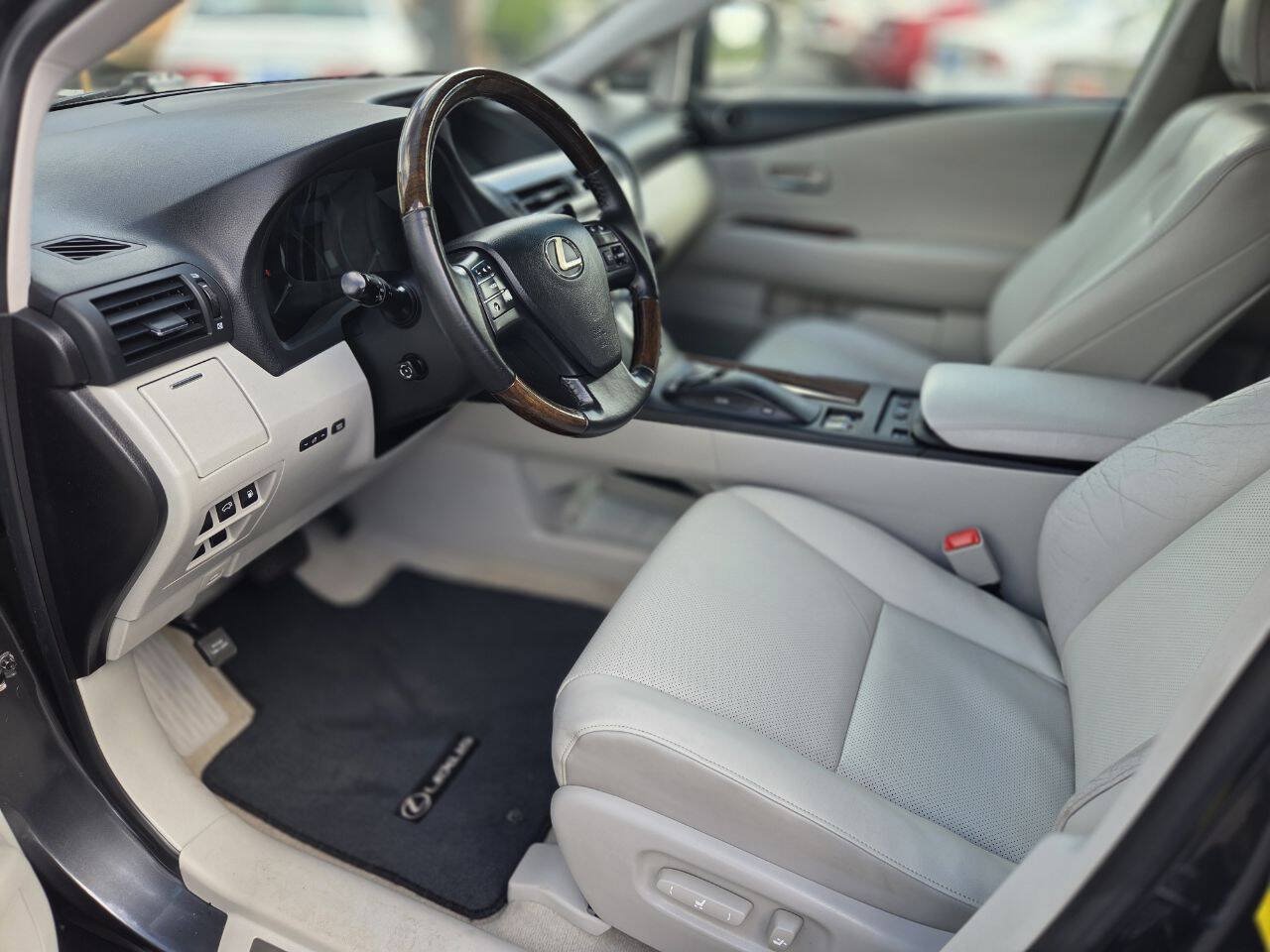 Used 2011 Lexus RX 350 2WD w/ Premium Pkg image 11