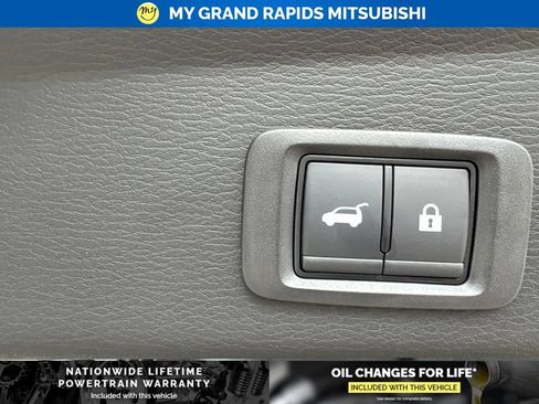 New 2026 Mitsubishi Outlander SEL Black Edition AWD/4WD image 18