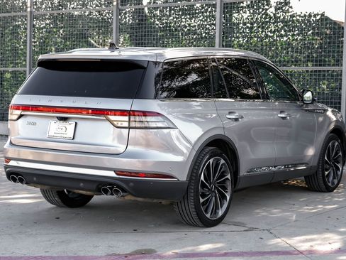 Used 2022 Lincoln Aviator Reserve w/ Equipment Group 201A image 8