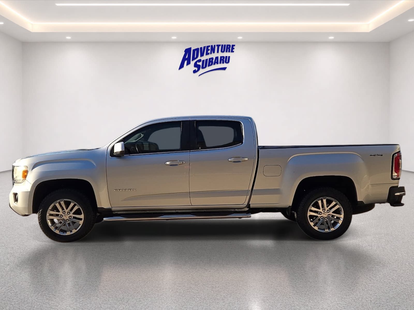 Used 2017 GMC Canyon SLE w/ SLE Convenience Package AWD/4WD image 4