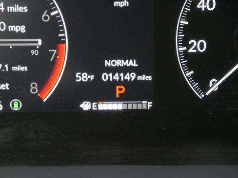 Used 2025 Honda HR-V LX image 30