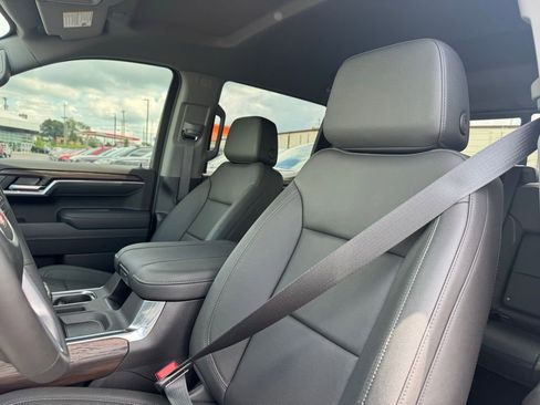 New 2025 GMC Sierra 1500 SLT w/ SLT Premium Package image 18