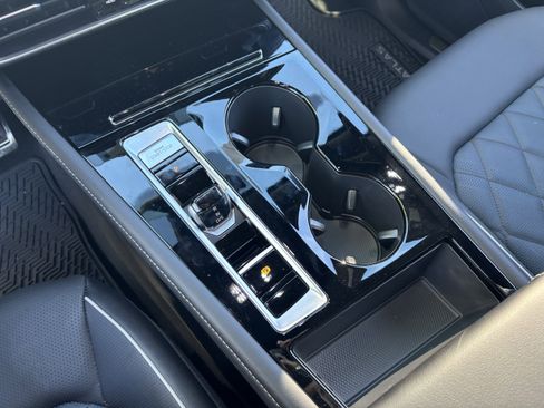 New 2026 Volkswagen Atlas Cross Sport SEL Premium R-Line image 20