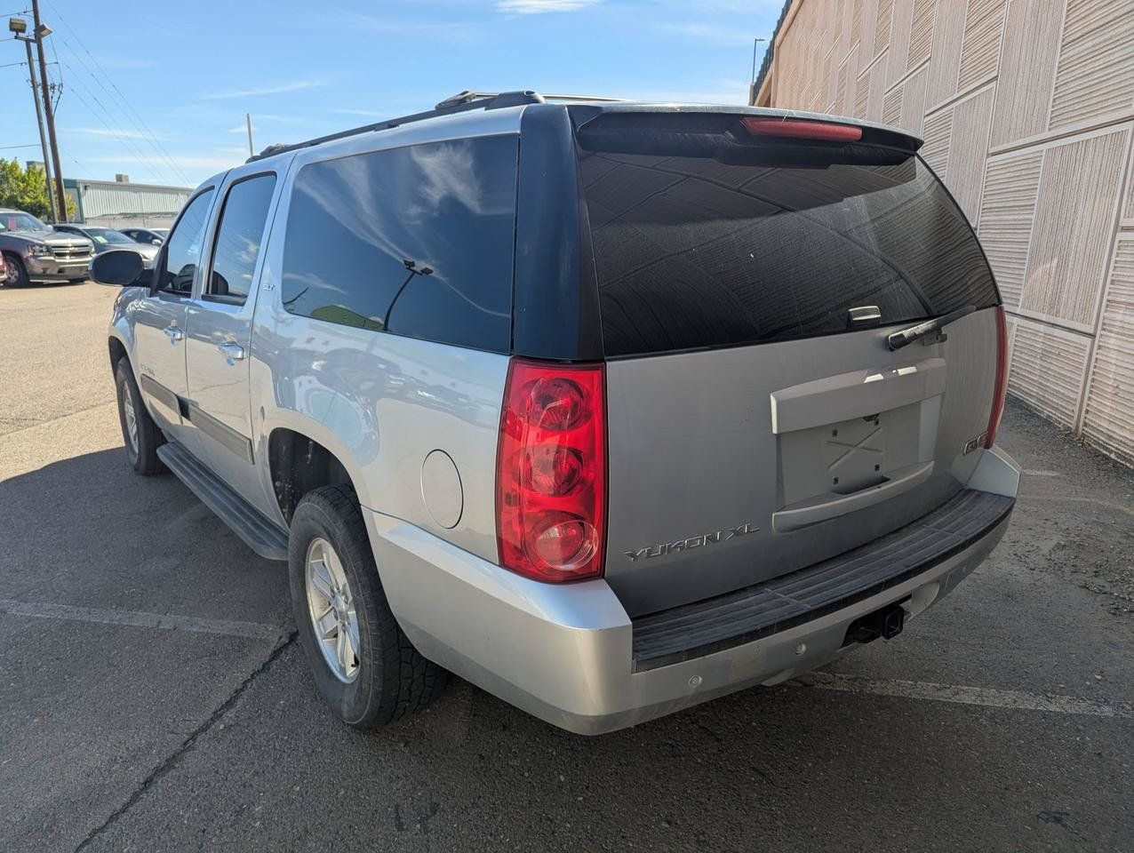 Used 2013 GMC Yukon XL SLT AWD/4WD image 3