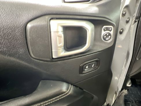 Used 2019 Jeep Wrangler Unlimited Rubicon image 19