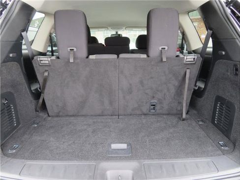 Used 2020 Nissan Pathfinder S image 34