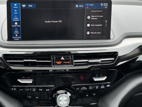 Certified 2026 Acura MDX SH-AWD w/ Technology Package image 10