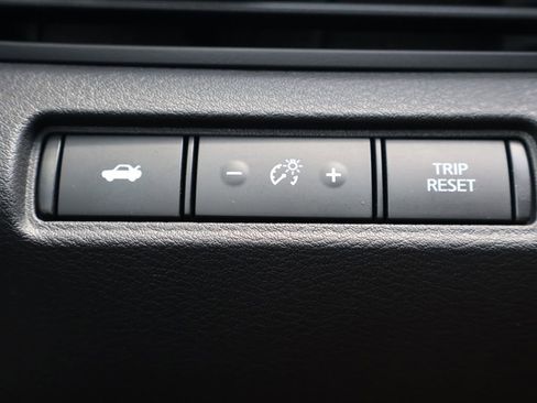 Used 2022 Nissan Altima 2.5 SR FWD image 31