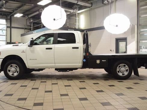 Used 2024 RAM 3500 SLT w/ Quick Order Package 2YG SLT AWD/4WD image 3