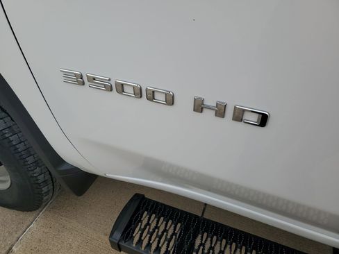 Used 2021 Chevrolet Silverado 3500 W/T w/ WT Convenience Package image 33