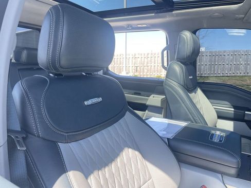 Used 2023 Ford F150 Limited image 33