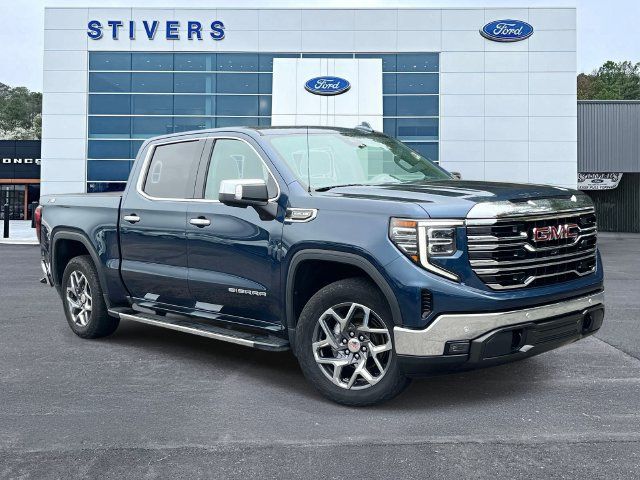 Used 2022 GMC Sierra 1500 SLT w/ SLT Premium Plus Package AWD/4WD image 1