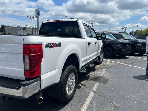 Used 2022 Ford F250 XLT AWD/4WD image 3