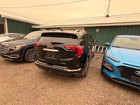 Used 2019 GMC Terrain Denali w/ GMC Pro Grade Package AWD/4WD image 2