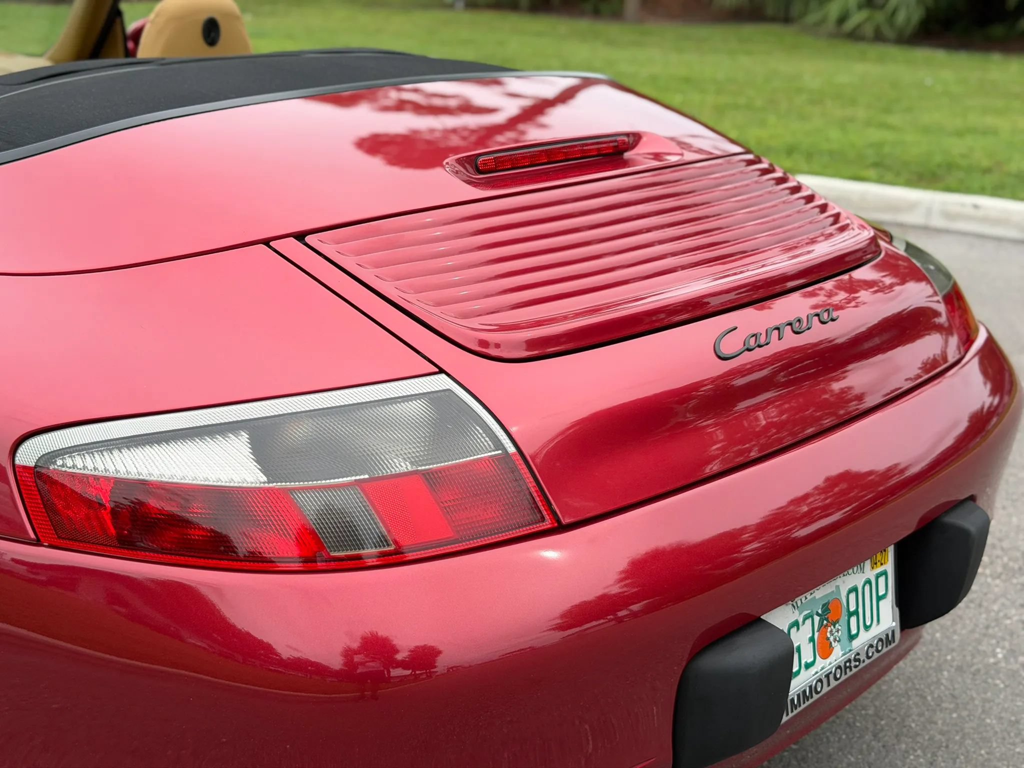 Used 2001 Porsche 911 Cabriolet image 25