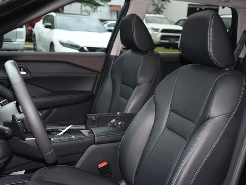 Used 2023 Nissan Rogue SL w/ SL Premium Package FWD image 13