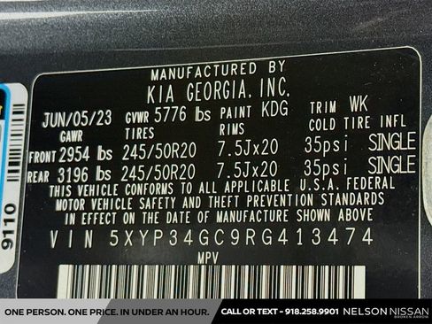 Used 2024 Kia Telluride EX w/ EX Captain's Chair Package FWD image 34