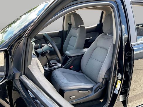 Used 2017 GMC Canyon 2WD Crew Cab w/ Convenience Package image 7
