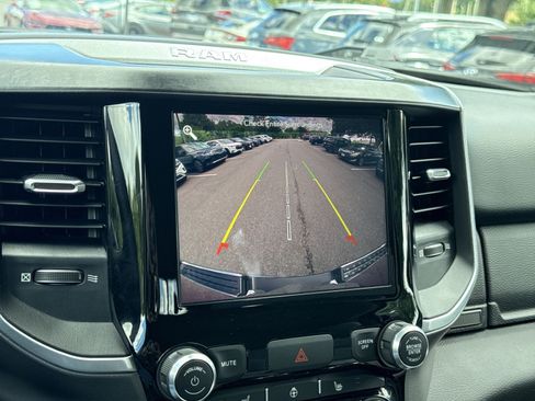 Used 2019 RAM 1500 Big Horn AWD/4WD image 19
