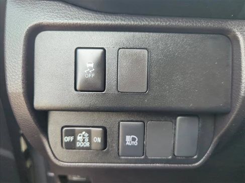 Used 2023 Toyota Tacoma SR AWD/4WD image 25