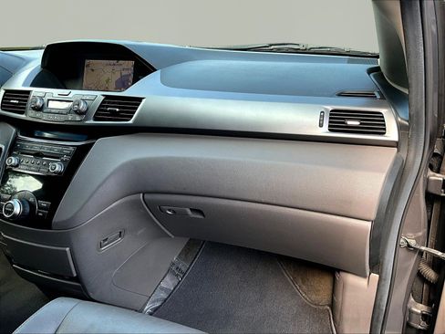 Used 2013 Honda Odyssey EX-L image 27