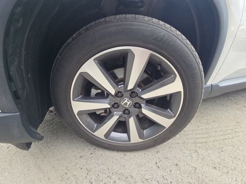 Used 2023 Honda Pilot Elite image 2