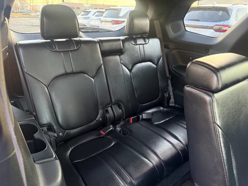 Used 2025 Honda Pilot Black Edition image 28