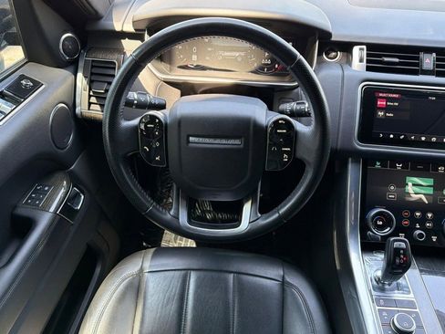 Used 2019 Land Rover Range Rover Sport SE AWD/4WD image 4