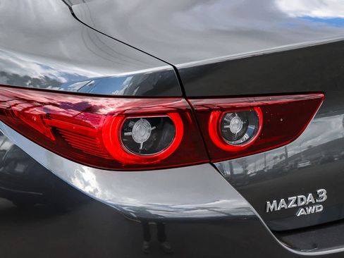 Used 2023 MAZDA MAZDA3 s AWD/4WD image 9
