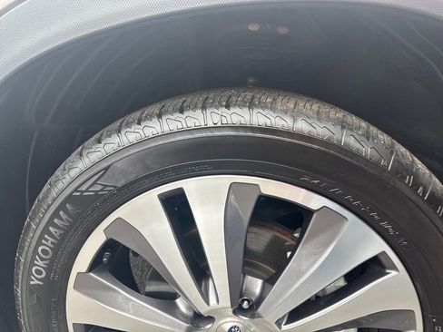 Used 2022 Subaru Ascent Limited w/ Technology Package image 34